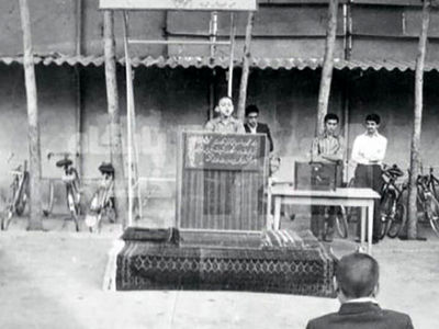 عکس 14 سالگی محمدجواد ظریف در مدرسه