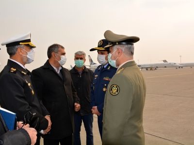 بازدید امیر دریادار سیاری از شرکت هواپیمایی کاسپین