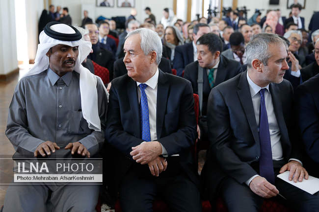 نشست وزیر امور خارجه با سفرا و روسای نمایندگی‌های خارجی مقیم تهران