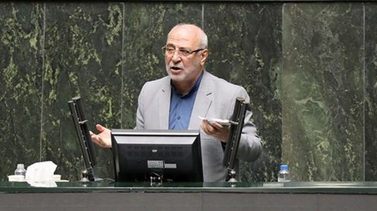 برای پرداخت یک وام ۱۰ میلیون تومانی، بانک‌ها ۳ ضامن طلب می‌کنند