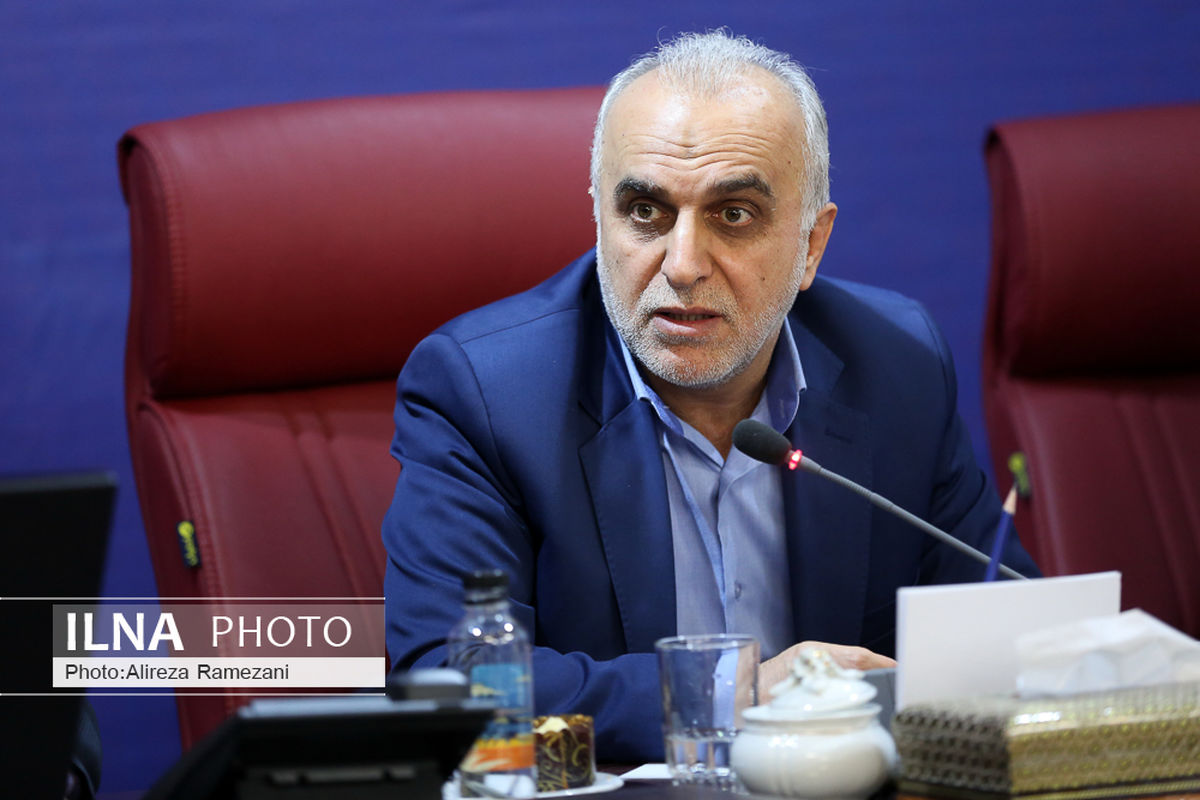 روند کاهشی نرخ ارز ادامه پیدا می‌کند/ واگذاری دشت‌مغان و ایران‌ایرتور قانونی بوده است