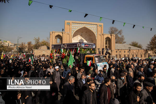 تشییع هشت لاله زهرایی در قزوین