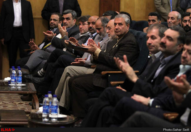 نخستین نشست «روزنامه نگاران؛ نیازهای حرفه‌ای و مسایل اجتماعی» 