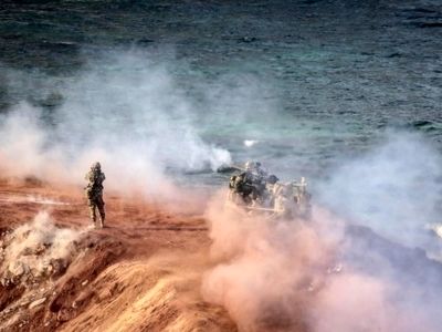 IRGC drill conveys message of brotherliness to neighbors