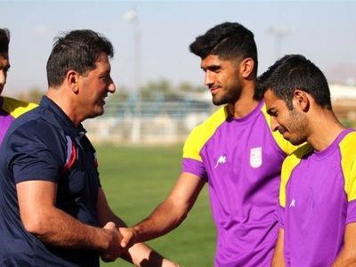 باید استقلال خوزستان را شکست دهیم/ تراکتورسازی در فوتبال ایران به حق خود نرسیده است