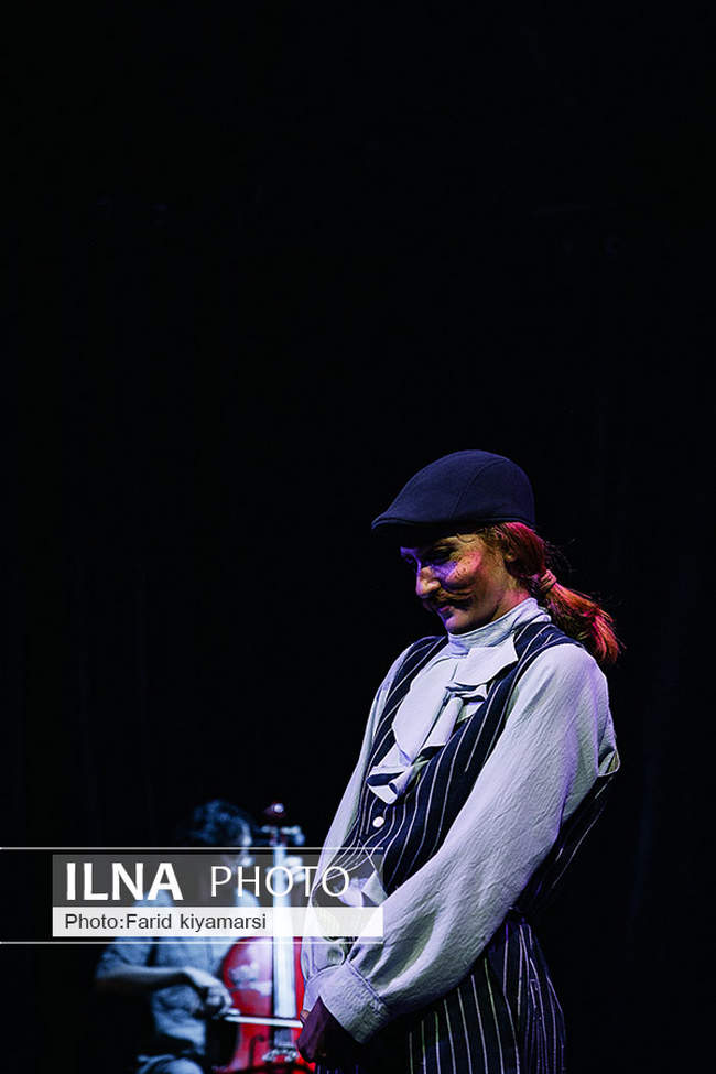 نمایش «شب دوازدهم» در عمارت هما