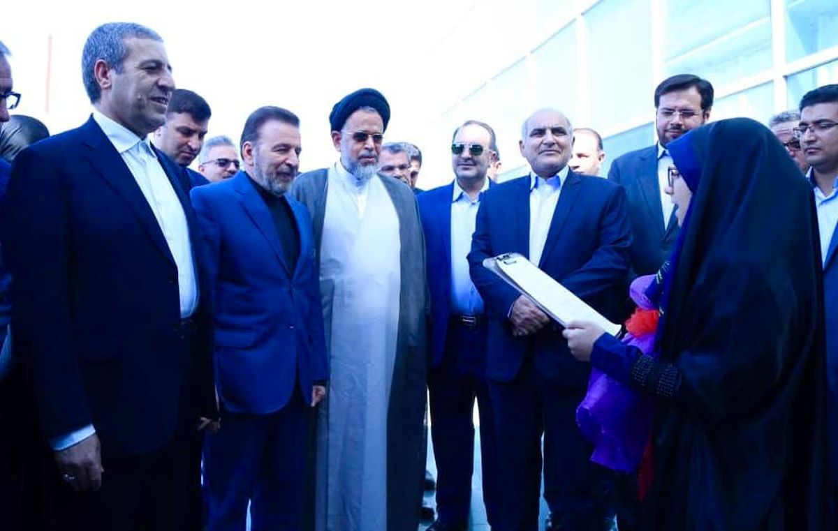 رئیس دفتر رئیس جمهور وارد شهرستان های لامرد و مهر شد 