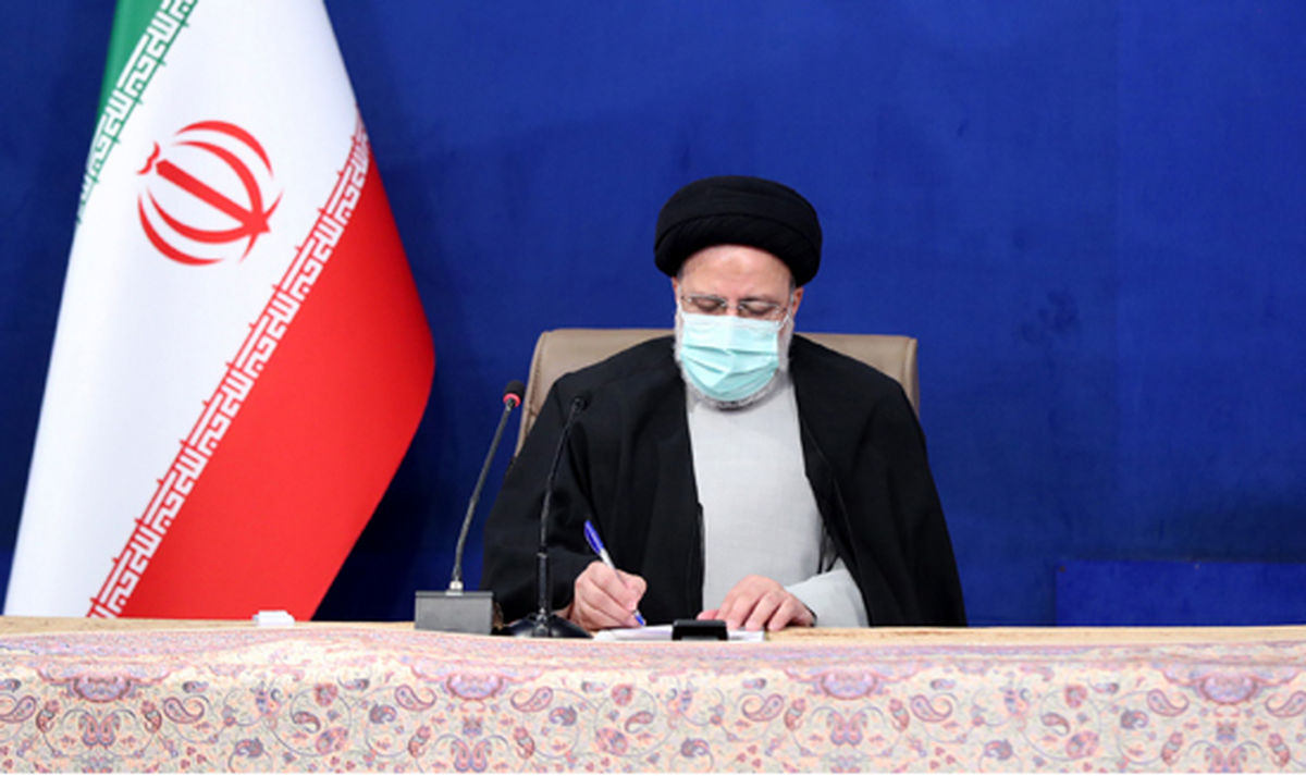 رئیس‌جمهور «قانون نظام رتبه‌بندی معلمان» را برای اجرا ابلاغ کرد