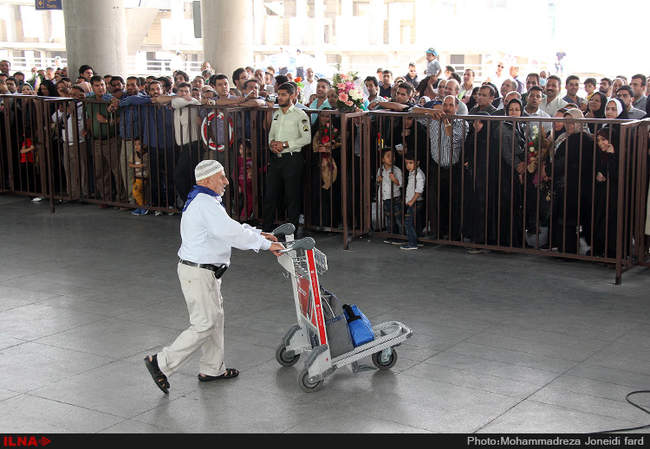 بازگشت اولین گروه از حجاج به کشور