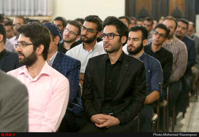 دیدار اعضای تشکل‌های دانشجویی دانشگاه آزاد اسلامی با آیت‌الله هاشم