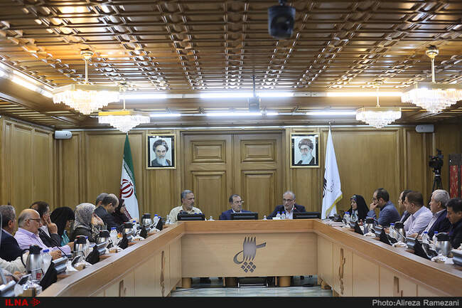 آخرین جلسه ارایه برنامه کاندیداهای شهرداری 