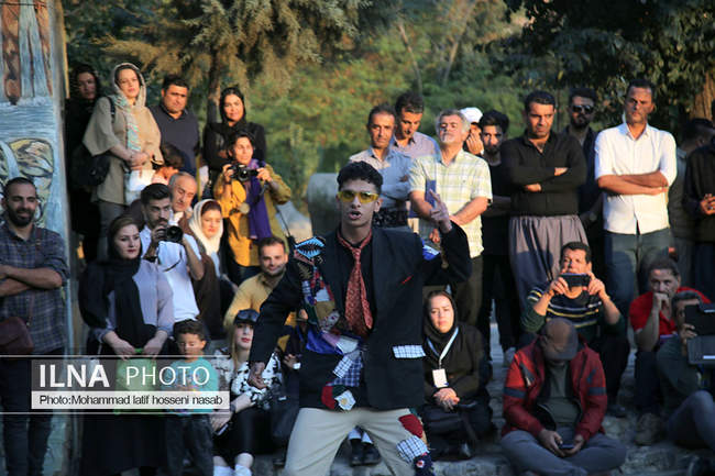  اجراهای روز اول شانزدهمین دوره جشنواره  تئاتر خیابانی مریوان-1