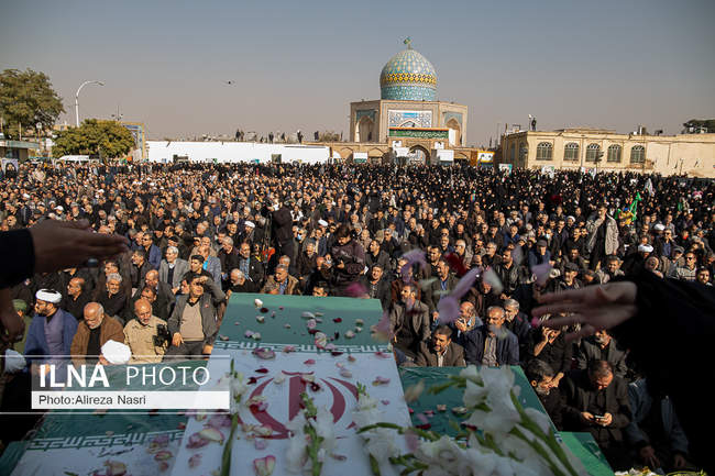 تشییع هشت لاله زهرایی در قزوین