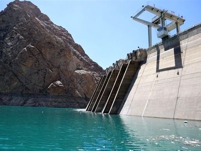 کاهش ۳۳ میلیون متر مکعبی حجم آب حوضه کارون بزرگ در لرستان