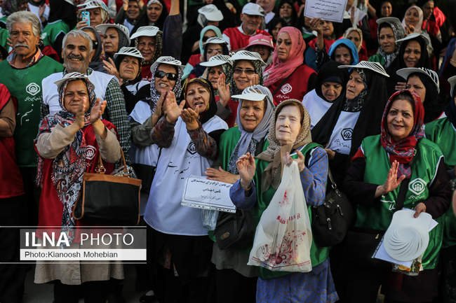 همایش پیاده‌روی بازنشستگان سازمان تامین اجتماعی
