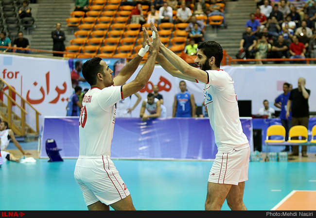 مسابقه‌ی تیم‌های ملی والیبال ایران و صربستان