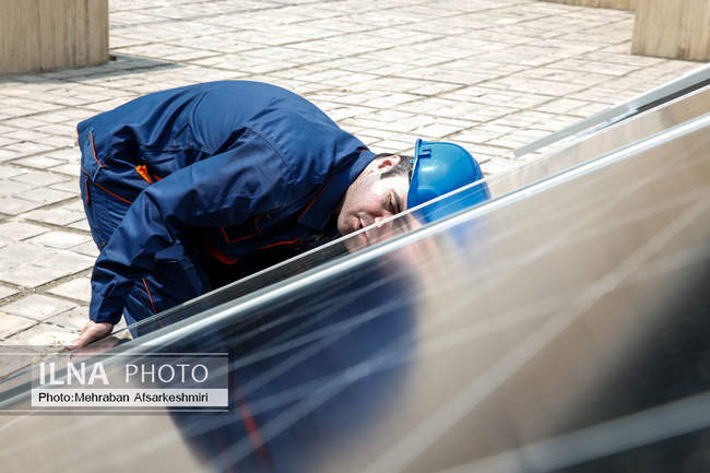 نصب پنل های خورشیدی در سالن اجلاس سران