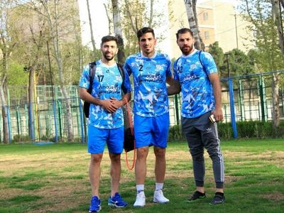 مهاجم ماشین سازی به بادران پیوست