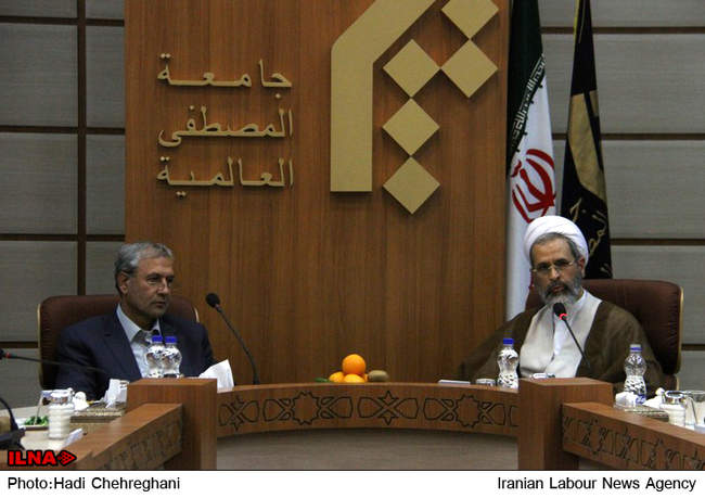 دیدار وزیر تعاون، کار و رفاه اجتماعی با مراجع تقلید استان قم-3 