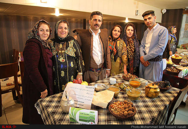 جشنواره غذاهای سنتی در سنندج به مناسبت شب یلدا