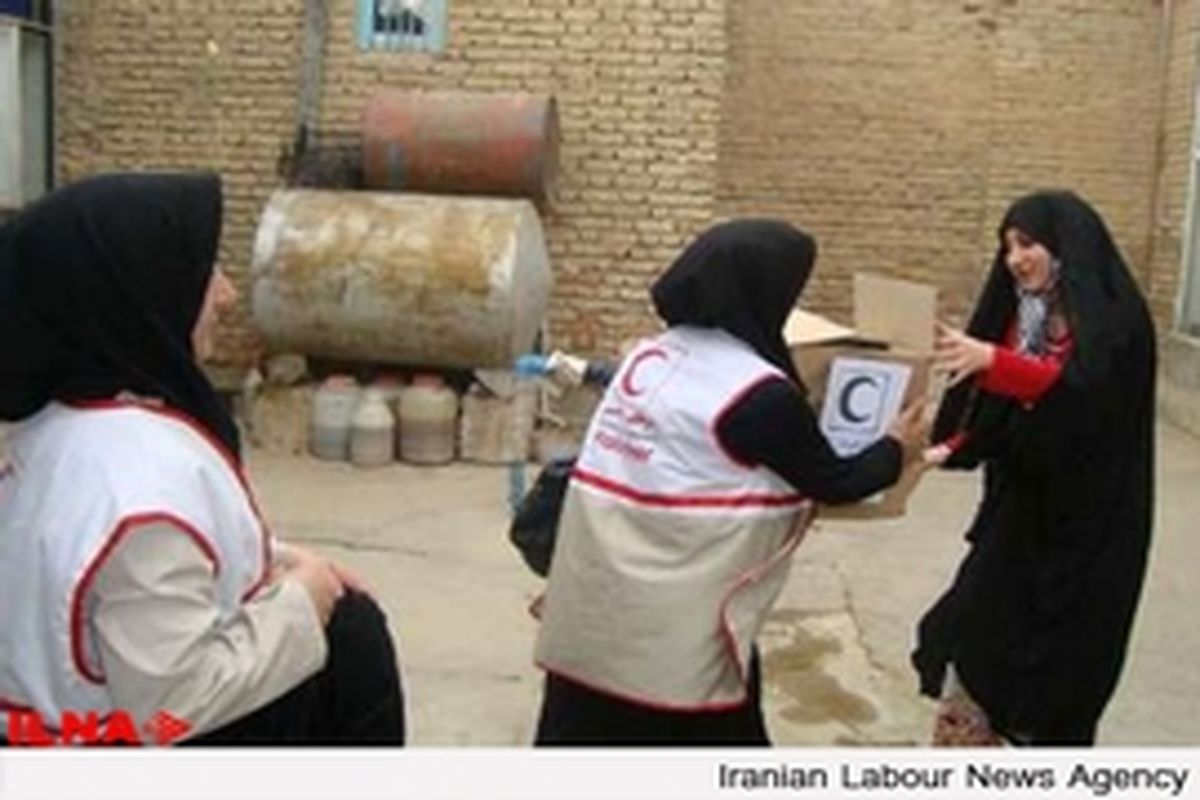 هلال احمر غذای مانده بین زلزله زدگان توزیع نکرده است