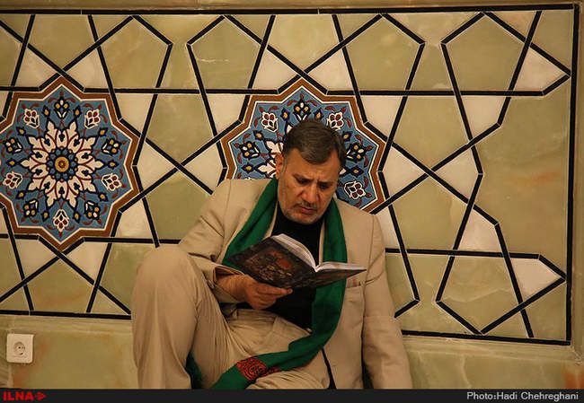 مراسم شب احیا در مدرسه علمیه امام موسی کاظم(ع)/ استان قم