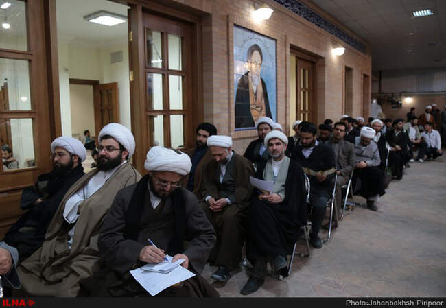 نشست انجمن علمی ارتباطات وتبلیغ حوزه علمیه با حضورآیت الله مکارم شیرازی