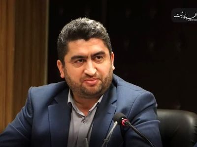  نصب پلاک افتخار بر سر در منزل قهرمانان در محدوده شهرداری منطقه یک رشت 