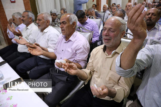 مراسم دعای کمیل زائران ایرانی در مدینه منوره