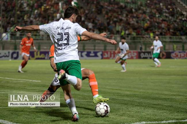 برد خانگی تیم فوتبال ذوب آهن اصفهان مقابل مس رفسنجان