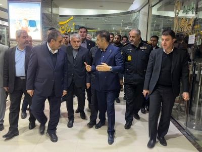 بازدید وزیر میراث‌فرهنگی از کاروانسرای شاه‌عباسی و پروژه بازارچه صنایع‌دستی سمنان/ تاکید صالحی‌امیری بر احیای هویت تاریخی و تکمیل زنجیره اقتصاد فرهنگ در سمنان