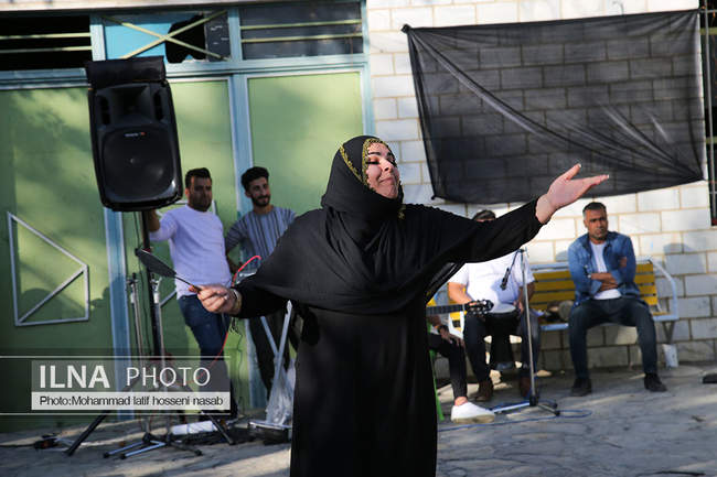  اجراهای روز اول شانزدهمین دوره جشنواره  تئاتر خیابانی مریوان-1