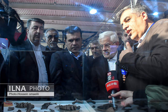 بازدید معاون اول رییس جمهور از نمایشگاه ایران ساخت 