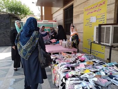 فعالیت بیش از ۵ هزار دستفروش در بازارهای محلی تهران 
