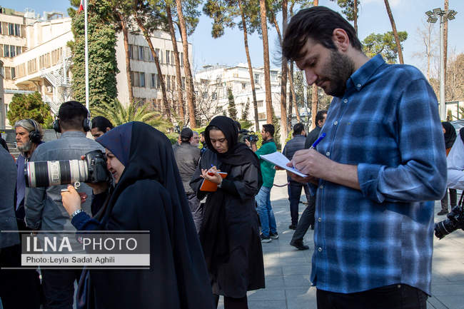 حاشیه جلسه هیات دولت- 6 اسفند