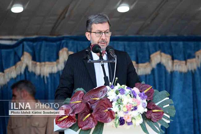 رژه ارتش به مناسبت روز ۲۹ فروردین در اصفهان