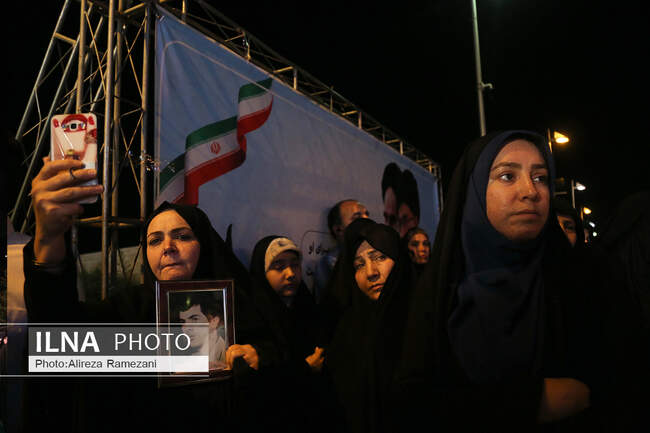مراسم وداع با پیکر ١٥٠ شهید ٨ سال جنگ تحمیلی