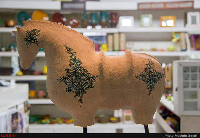 نمایش کارنمای پژوهشی نقاشان زیر چهل سال 