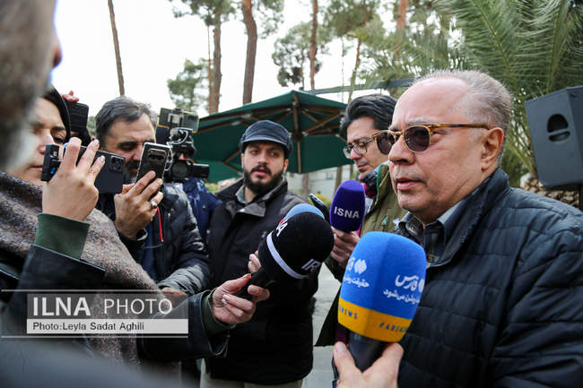 حاشیه جلسه هیات دولت- ۸ اسفند