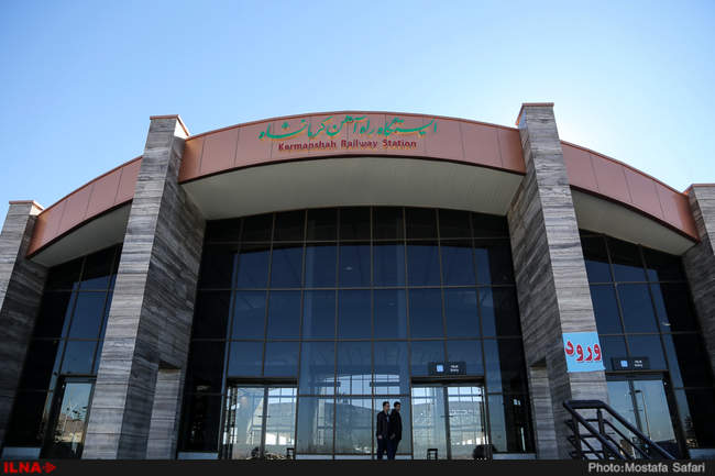 سفر یک‌روزه وزیر راه و شهرسازی به استان کرمانشاه