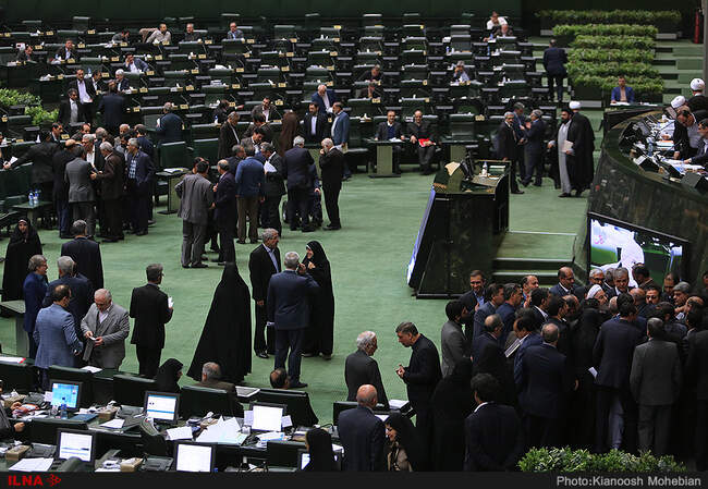 گزارش تصویری از حواشی تقدیم لایحه بودجه ۹۷ با همراهی مردان اقتصادی دولت