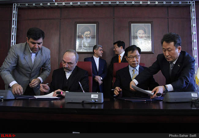 دیدار طیب نیا وزیر امور اقتصادی و داریی کشورمان با جوهیونگ وان وزیر ت