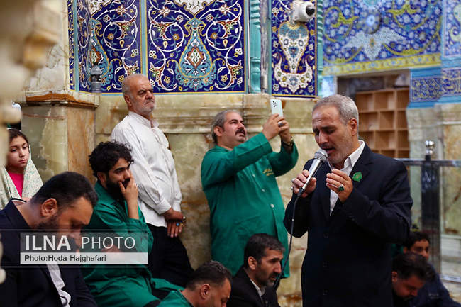 گل آرایی ضریح مطهر حضرت فاطمه معصومه 