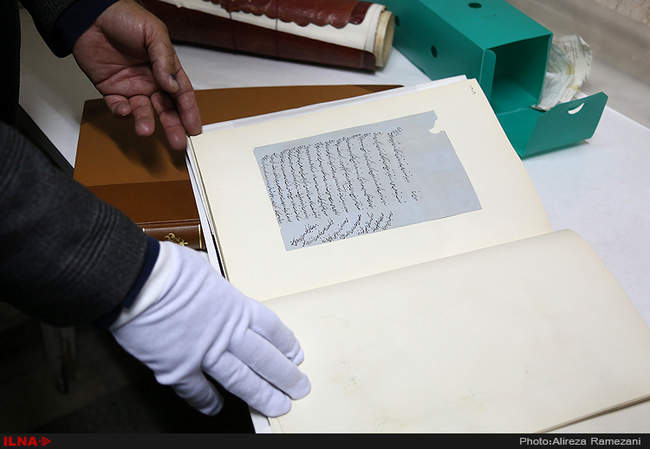 اولین تور بازدید خبرنگاران از مخزن آرشیو ملی ایران