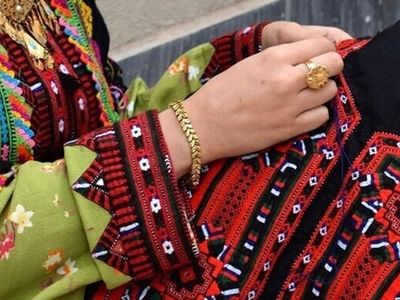 ارزآوری سیستان و بلوچستان در حوزه صنایع‌دستی و فرش باید افزایش یابد/ آماده‌سازی صنایع‌دستی استان برای صادرات به کشورهای مختلف