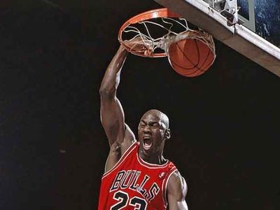 از زمین دبیرستان تا تاج‌گذاری در NBA؛ داستان پدیده‌ای به نام مایکل جردن