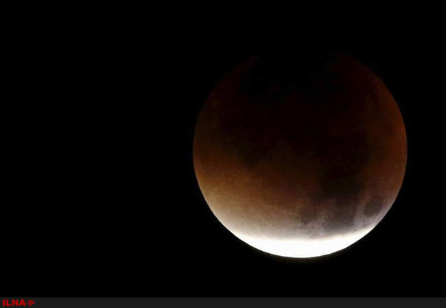 ماه گرفتگی منحصر به فرد در سرتاسر جهان