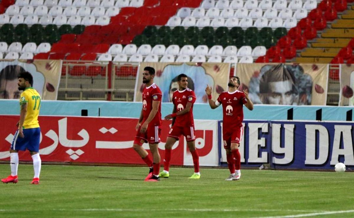 ویدئو : گل دوم تراکتور به صنعت نفت آبادان