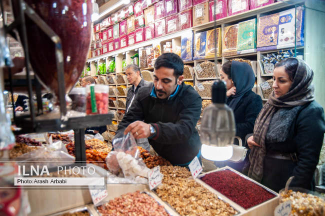 بازار تجریش تهران در آستانه شب یلدا