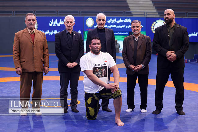 گزارش تصویری از رقابت‌های کشتی تعیین پهلوان سال ۱۴۰۴